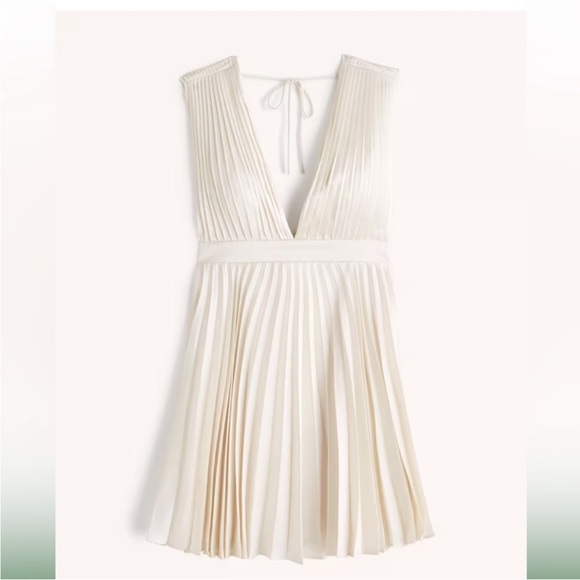Abercrombie Plunge Pleated Mini Dress - Picture 1 of 3